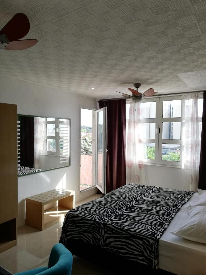 מאקרסקה Apartmani Mistral מראה חיצוני תמונה