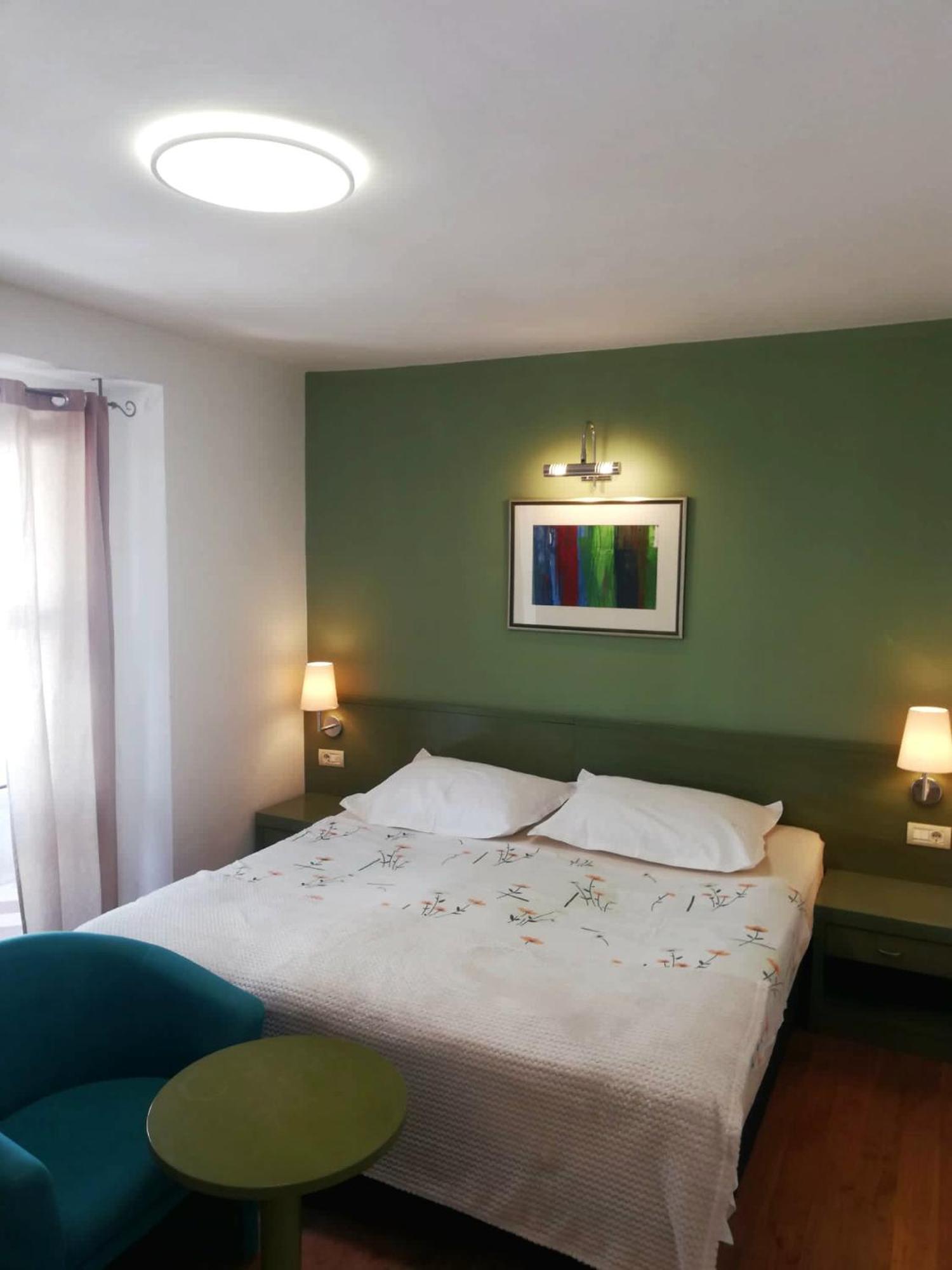 מאקרסקה Apartmani Mistral חדר תמונה